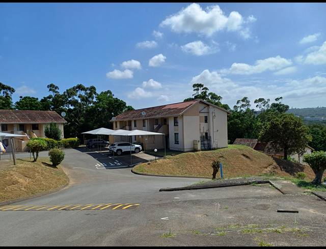 2 BEDROOM APARTMENT TO LET IN BELLAIR